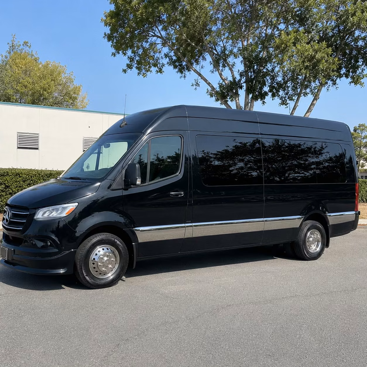 ontario airport transportation